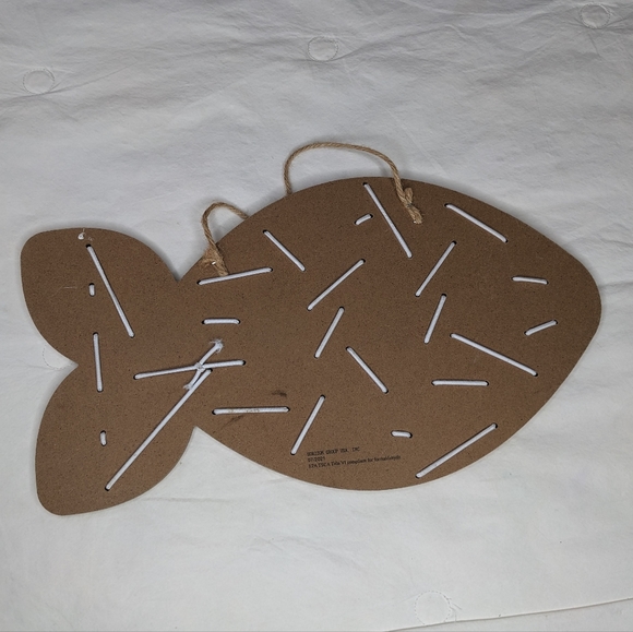 Pet Cat Toy Countdown Calendar wood NWT cat small animal fish shape cream white - Picture 3 of 12